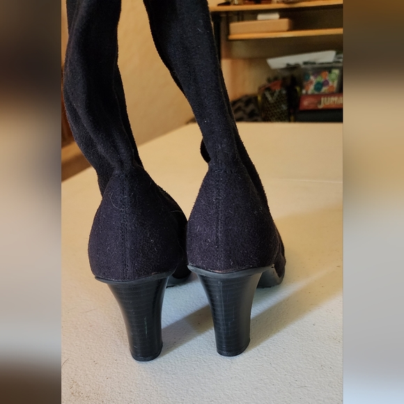 Mid calf tight Boots - Picture 3 of 6